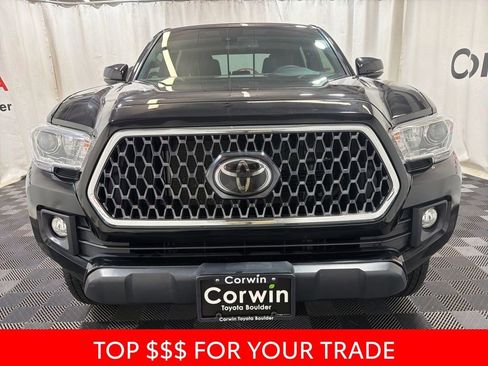 Used 2019 Toyota Tacoma TRD Off-Road image 2