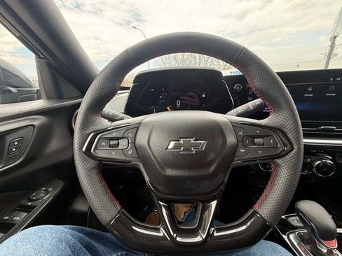 Used 2024 Chevrolet Trax RS image 16