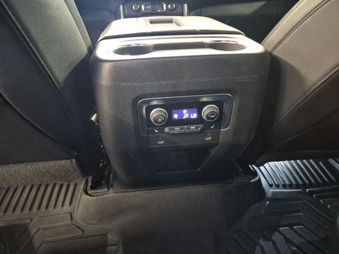 Used 2022 Chevrolet Tahoe RST w/ Sport Performance Package RWD image 20