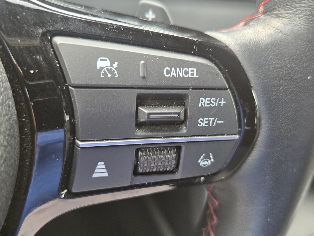 Certified 2025 Honda Pilot Black Edition image 28