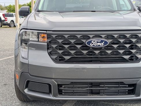 New 2026 Ford Maverick XLT FWD image 9