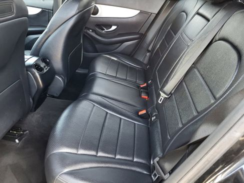 Used 2019 Mercedes-Benz GLC 300 image 17