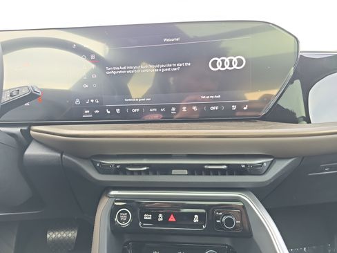 New 2025 Audi Q5 Premium Plus image 18