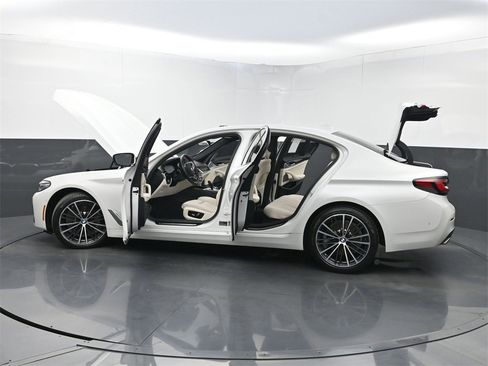 Used 2021 BMW 530i 530i w/ Premium Package image 40