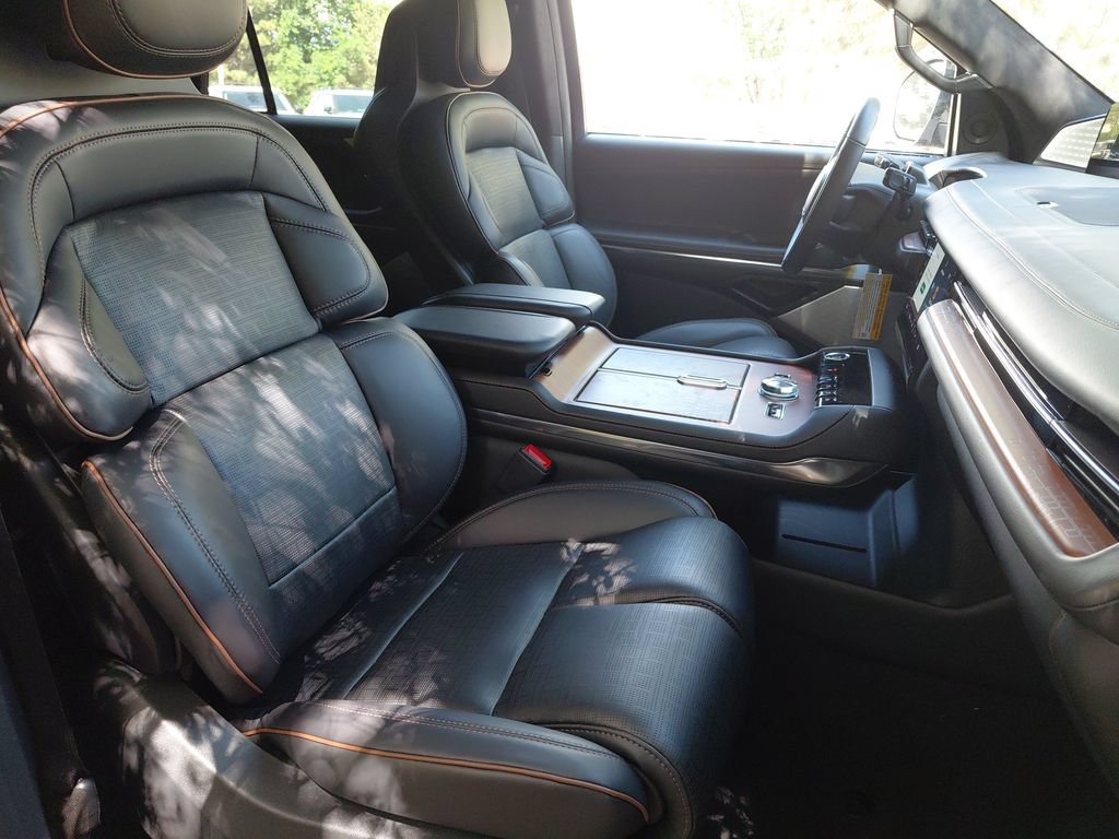 New 2026 Lincoln Navigator Black Label AWD/4WD image 63