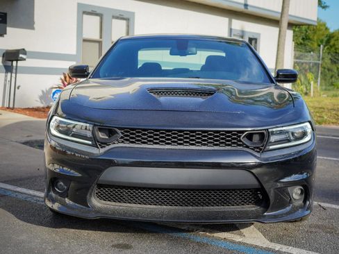 Used 2022 Dodge Charger R/T w/ Blacktop Package RWD image 2