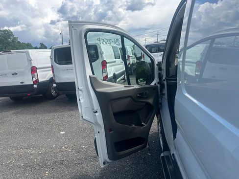 Used 2024 Ford Transit 250 Low Roof w/ Exterior Upgrade Package RWD image 14
