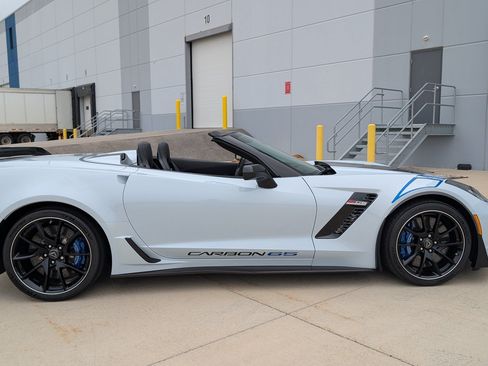 Used 2018 Chevrolet Corvette Z06 w/ Carbon 65 Edition RWD image 18
