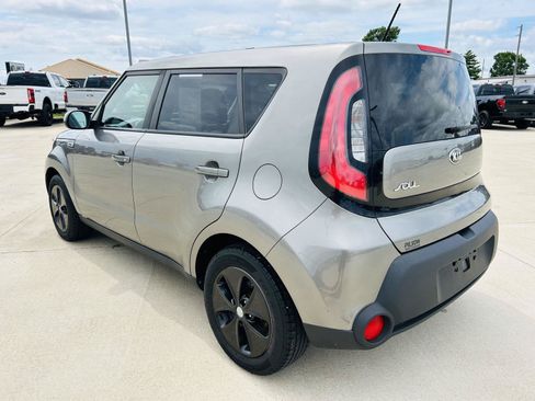 Used 2016 Kia Soul FWD image 28