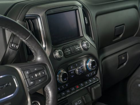 Used 2022 GMC Sierra 1500 Denali w/ Denali Reserve Package AWD/4WD image 19