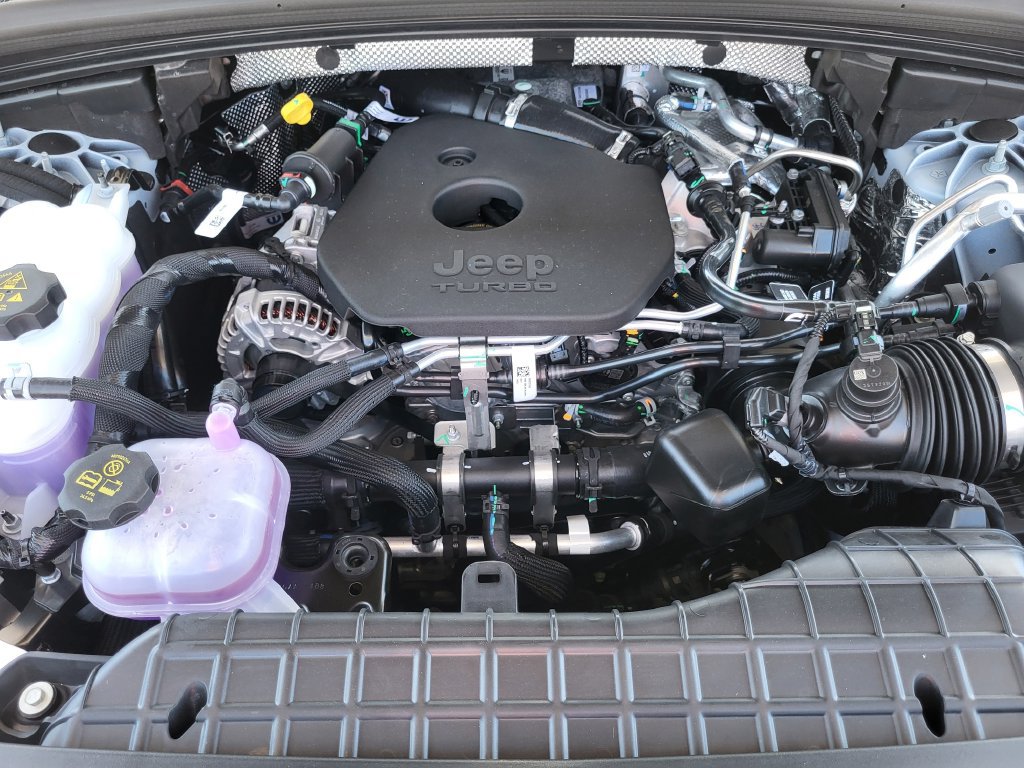 New 2026 Jeep Grand Cherokee Altitude AWD/4WD image 31