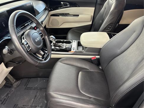 Used 2024 Kia Carnival SX FWD image 13
