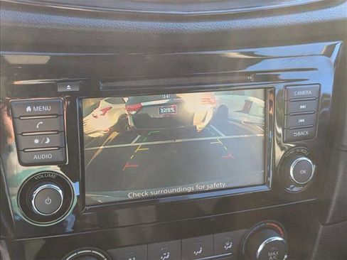 Used 2020 Nissan Rogue S image 13