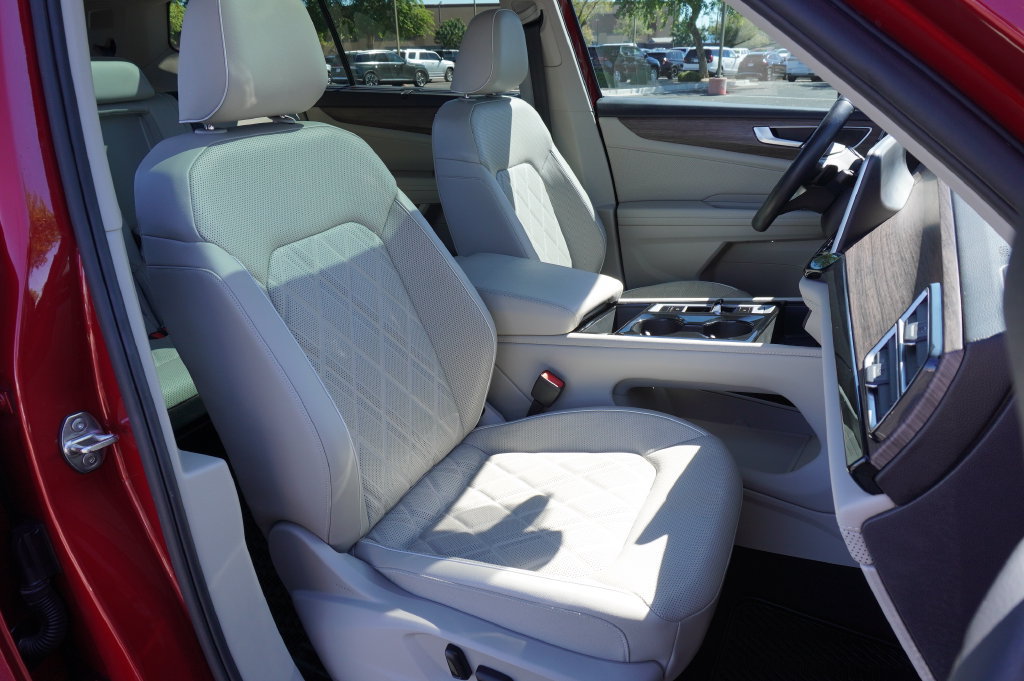 Used 2024 Volkswagen Atlas SEL Premium R-Line AWD/4WD image 15
