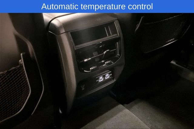 Used 2025 Jeep Grand Cherokee Laredo X w/ Luxury Tech Group I AWD/4WD image 13