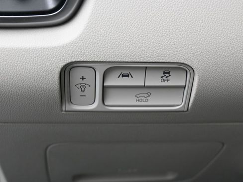 Used 2023 Kia Sorento X-Line EX image 16