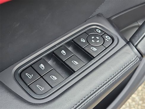 Certified 2024 Porsche Cayenne S image 32