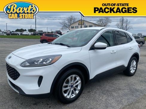 Used 2020 Ford Escape SE image 3