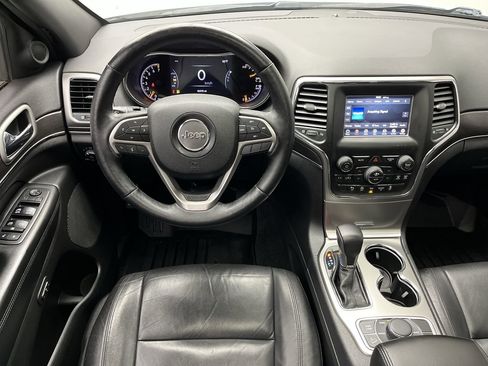 Used 2018 Jeep Grand Cherokee Limited image 13