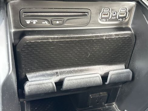 Used 2019 RAM 1500 Big Horn image 22