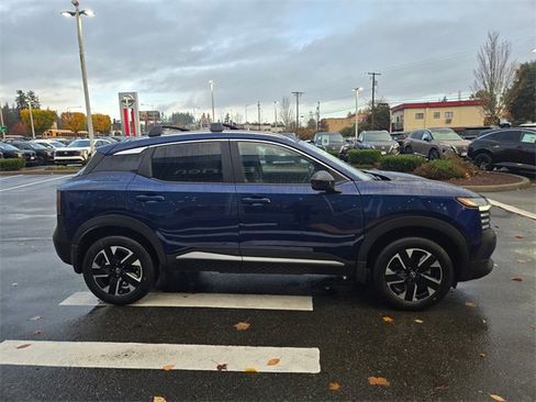New 2026 Nissan Kicks SV image 4
