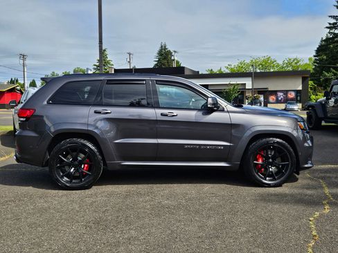 Used 2017 Jeep Grand Cherokee SRT AWD/4WD image 6