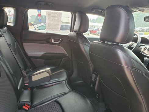 Certified 2023 Jeep Compass Latitude AWD/4WD image 17