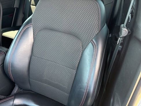 Used 2025 Ford Escape ST-Line image 10