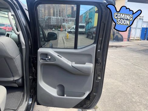 Used 2019 Nissan Frontier SV RWD image 9