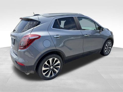 Used 2019 Buick Encore Essence FWD image 4