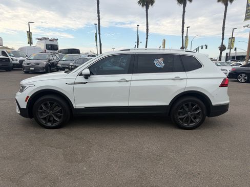 Used 2022 Volkswagen Tiguan SE FWD image 6