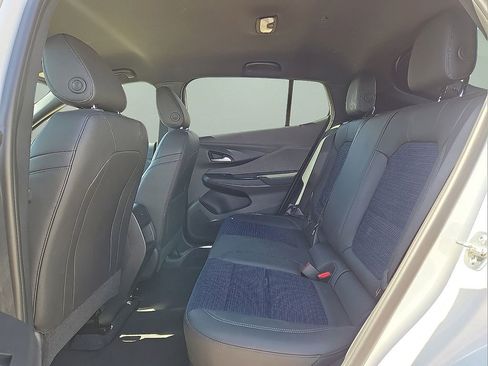 Used 2025 Buick Envista Preferred image 14