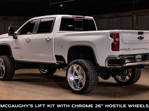 Used 2022 Chevrolet Silverado 2500 LT w/ Convenience Package image 6