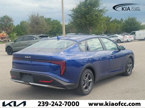 New 2026 Kia K4 FWD image 6