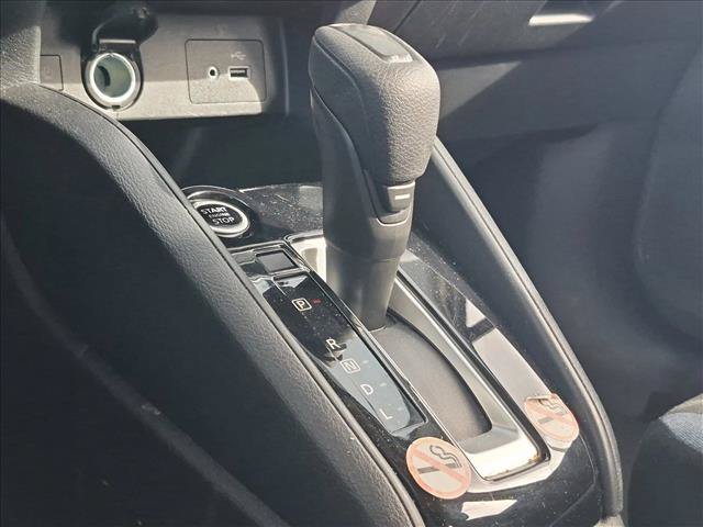 Used 2025 Nissan Versa SV FWD image 10