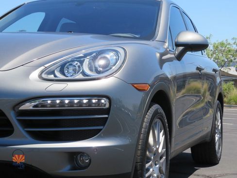 Used 2013 Porsche Cayenne AWD/4WD image 24