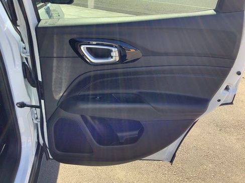 New 2026 Jeep Compass Limited image 34