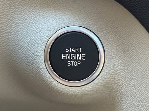 New 2026 Volvo XC40 B5 Ultra w/ Climate Package AWD/4WD image 26