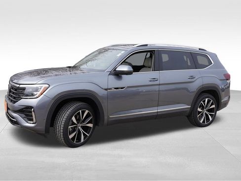 Used 2024 Volkswagen Atlas SEL Premium R-Line image 10