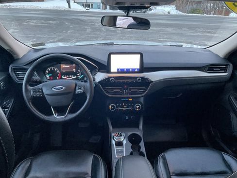 Used 2020 Ford Escape SEL image 10