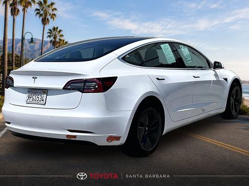 Used 2020 Tesla Model 3 Standard Range Plus RWD image 5