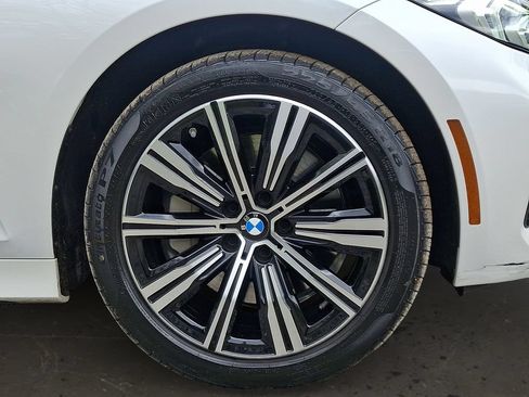 Used 2025 BMW 330i xDrive Sedan AWD/4WD image 9