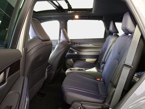Certified 2026 INFINITI QX60 Sport w/ Dark Cargo Package AWD/4WD image 10