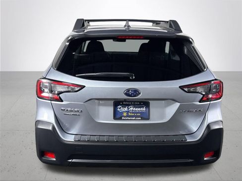 Certified 2025 Subaru Outback Premium AWD/4WD image 8