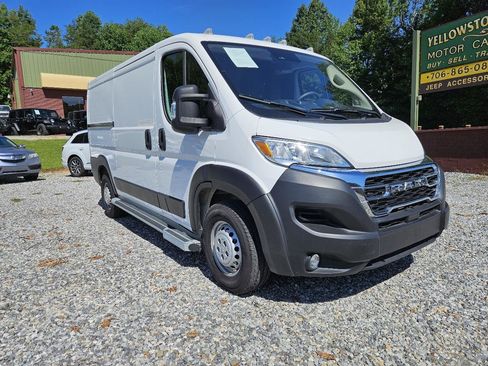 Used 2025 RAM ProMaster 2500 w/ U-Haul Equipment Group FWD image 2