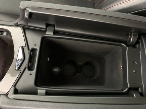 Used 2017 Maserati Ghibli RWD image 29