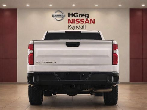 Used 2021 Chevrolet Silverado 1500 W/T AWD/4WD image 6