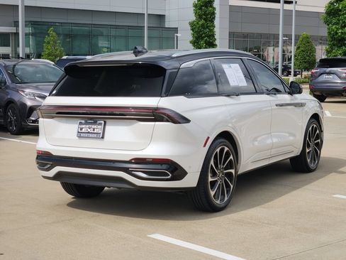 Used 2024 Lincoln Nautilus Black Label AWD/4WD image 7