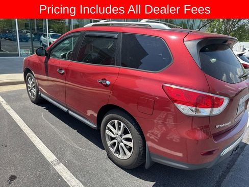 Used 2016 Nissan Pathfinder S FWD image 3