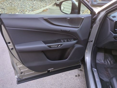 Used 2026 Lexus NX 350 AWD w/ Luxury Package image 12